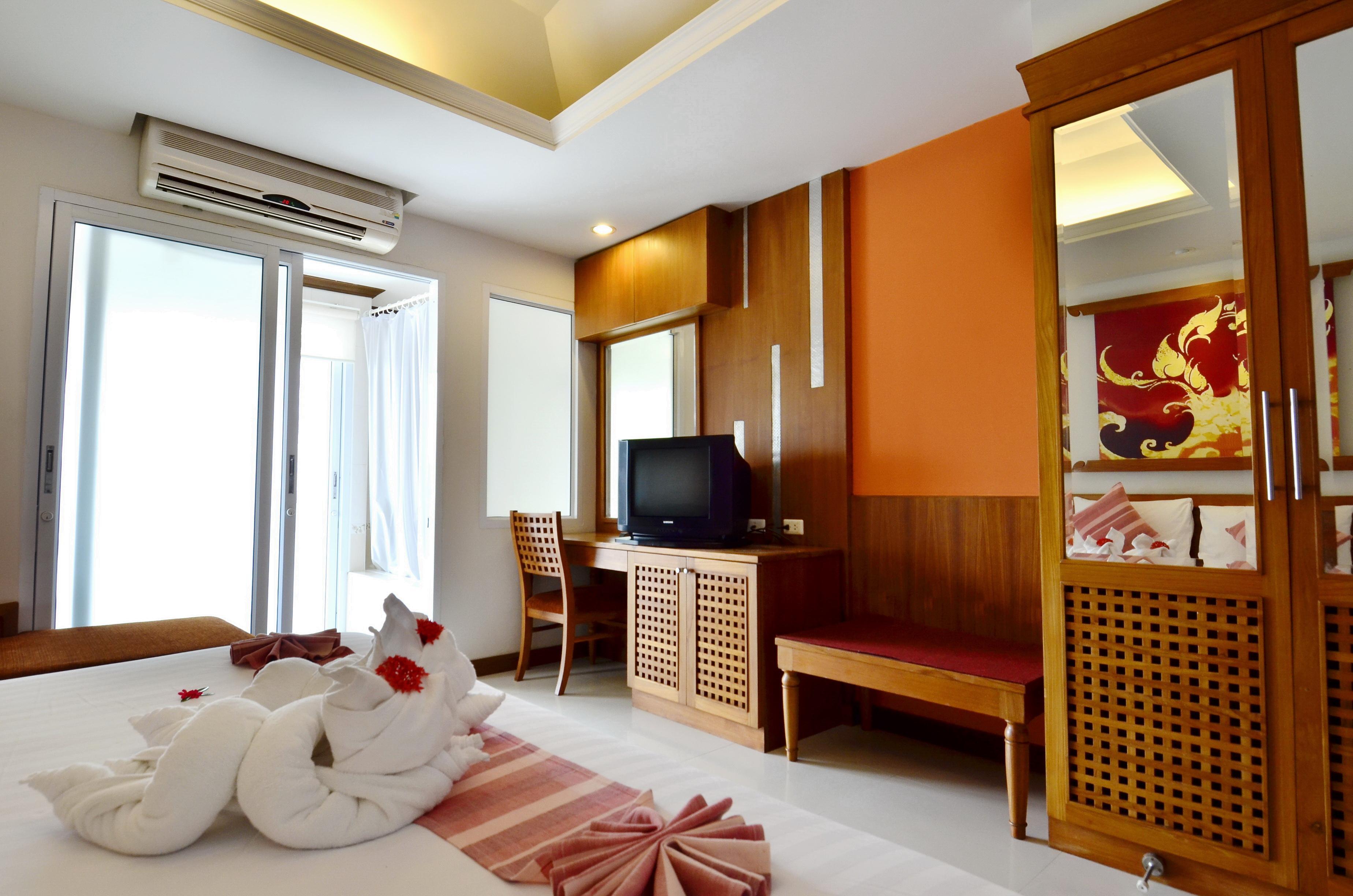 Resort First Chaweng Beach